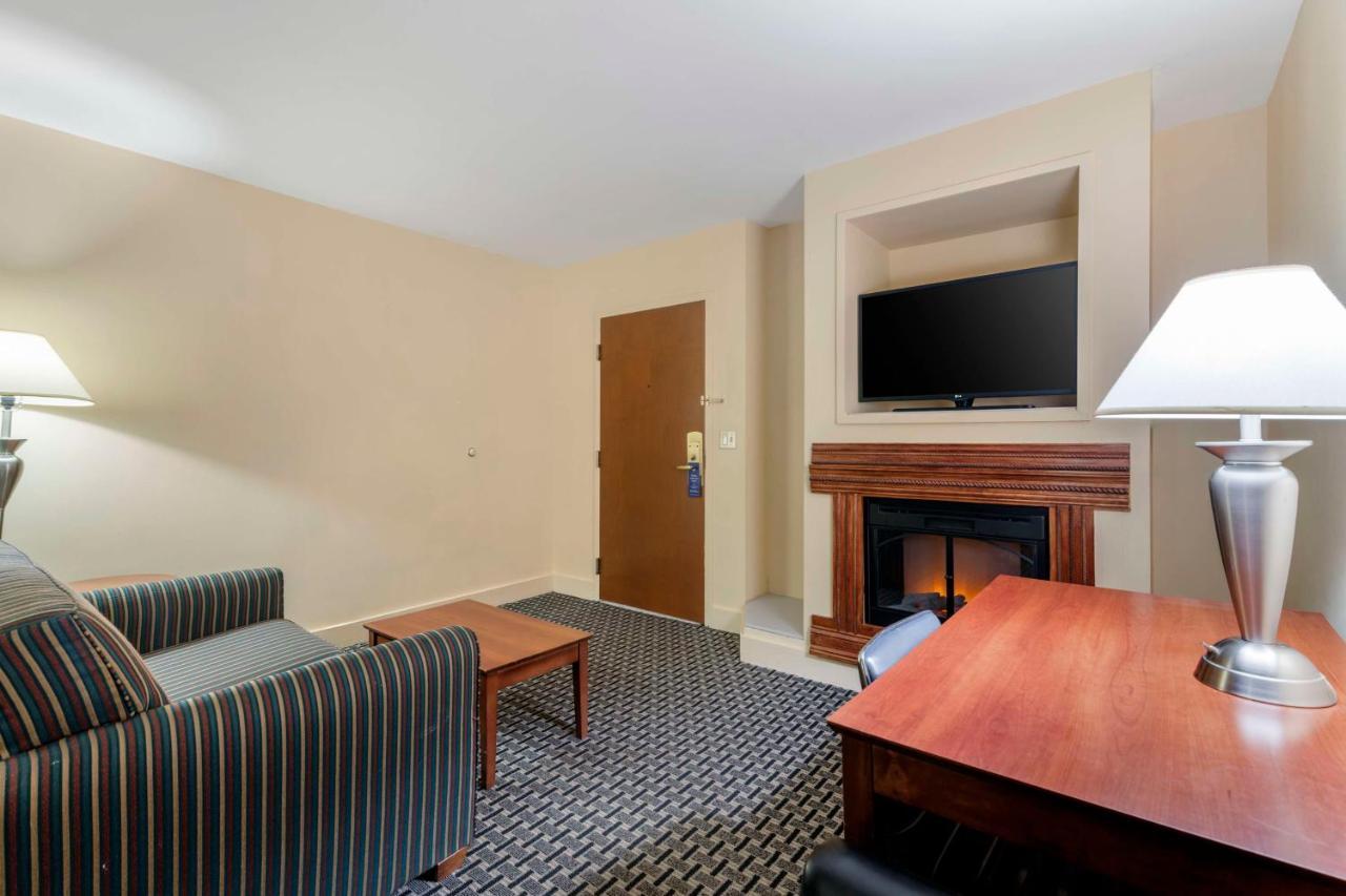 Best Western Plus Brunswick Bath Exterior foto